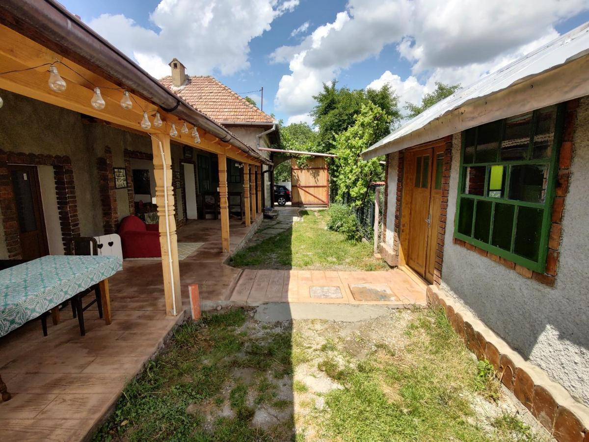 La Tataia Zahei Hotell Dragus Exteriör bild