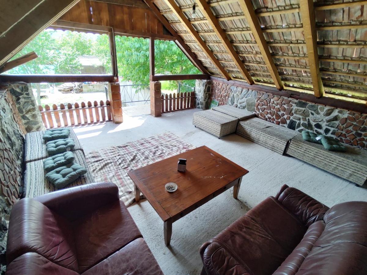 La Tataia Zahei Hotell Dragus Exteriör bild
