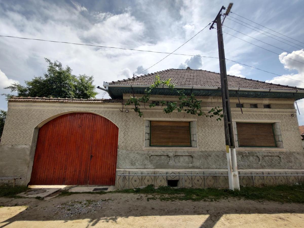 La Tataia Zahei Hotell Dragus Exteriör bild