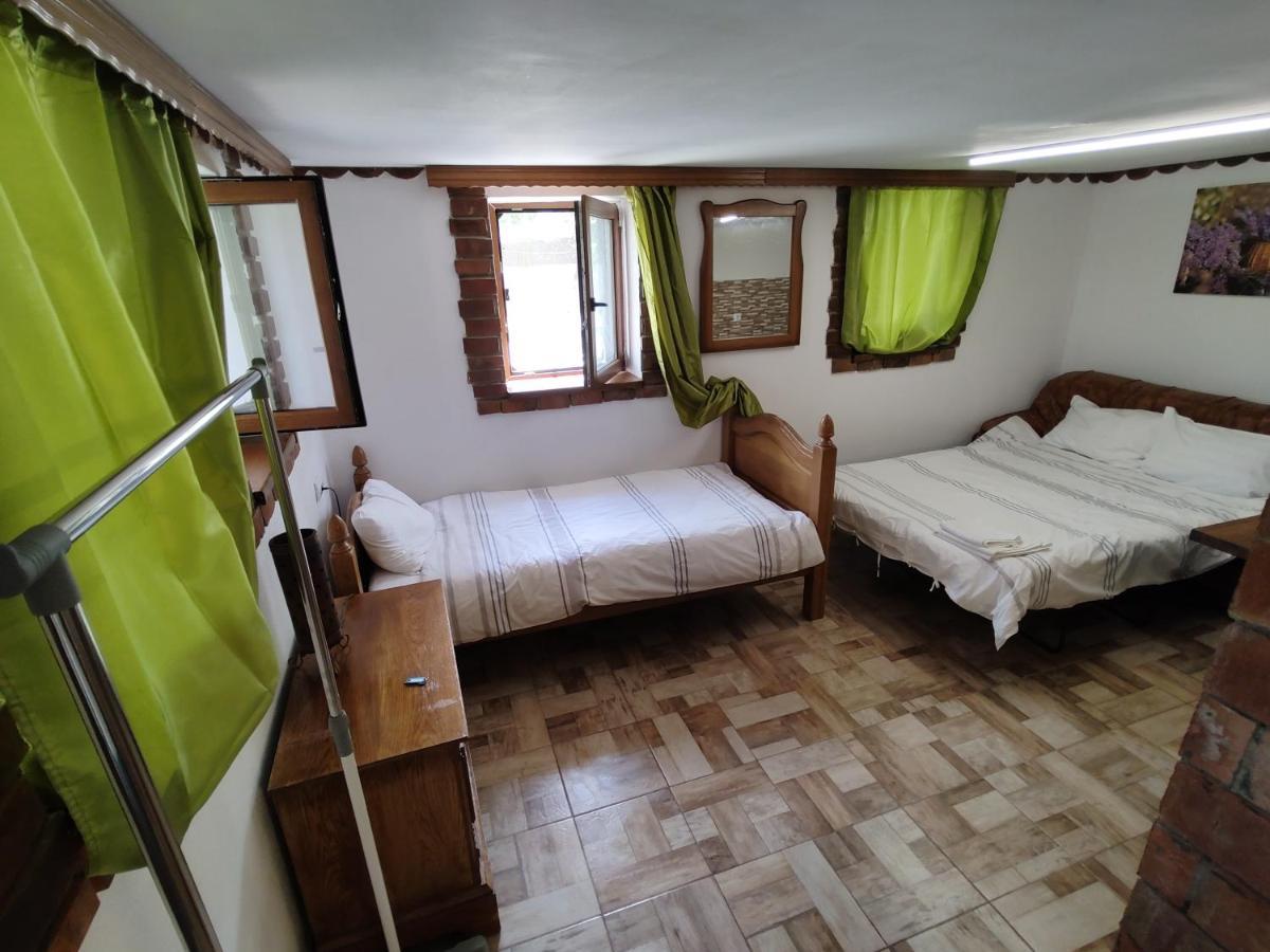 La Tataia Zahei Hotell Dragus Exteriör bild