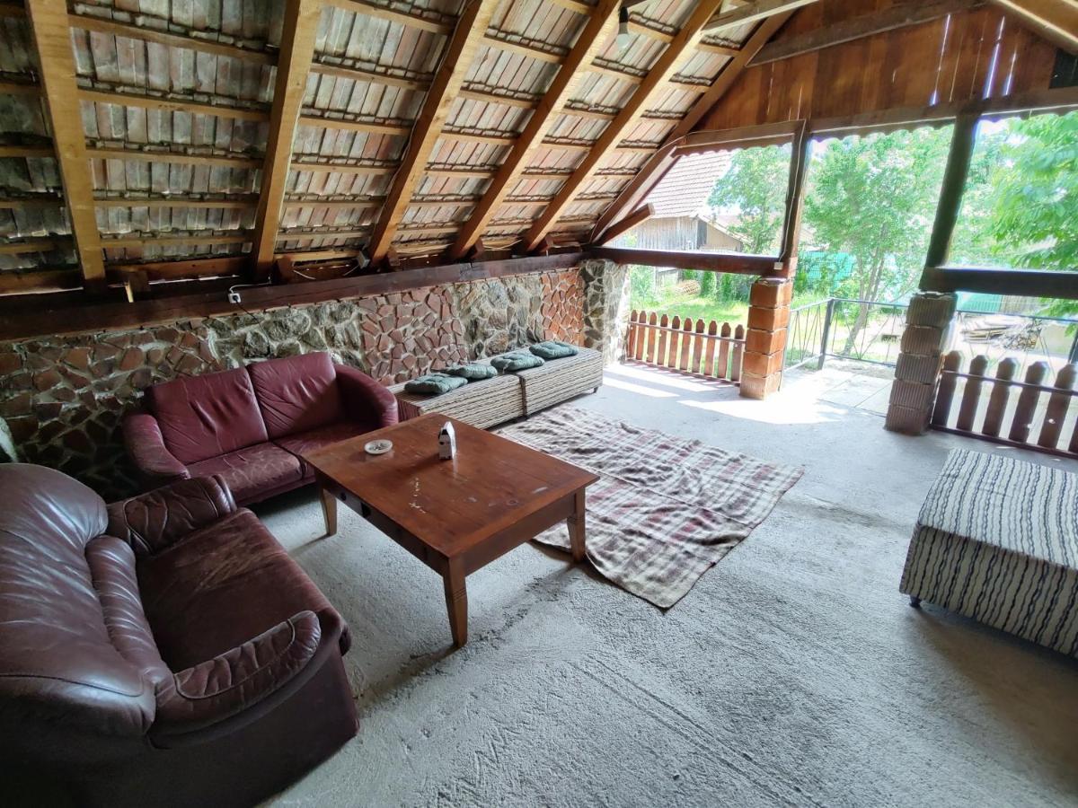 La Tataia Zahei Hotell Dragus Exteriör bild