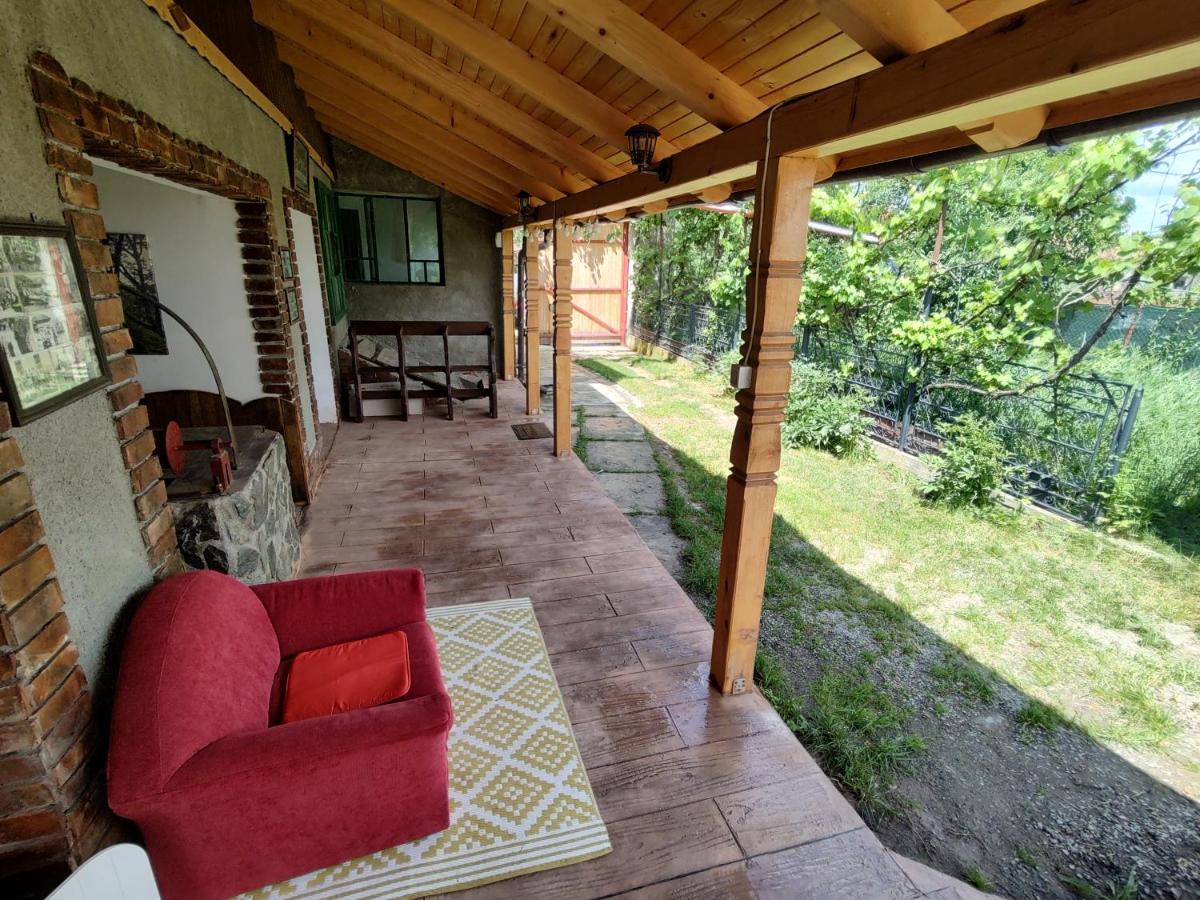 La Tataia Zahei Hotell Dragus Exteriör bild