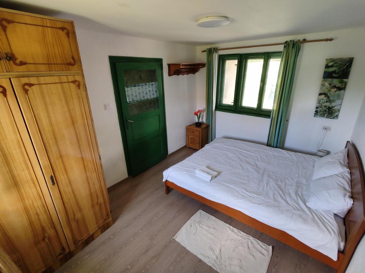 La Tataia Zahei Hotell Dragus Exteriör bild