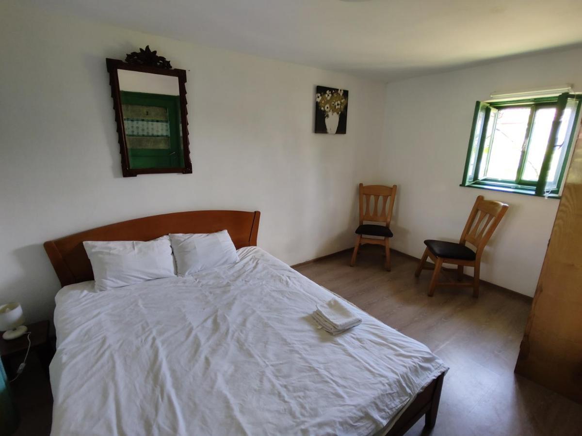 La Tataia Zahei Hotell Dragus Exteriör bild
